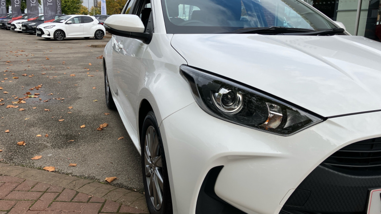 Toyota Yaris 1.5 Hybrid Icon 5dr CVT Hybrid Hatchback